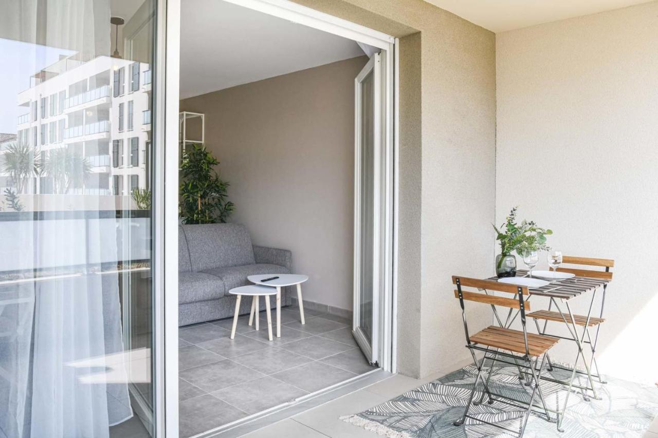 Appart Avec Terrasse Et Parking A 2 Min Du Metro Marseille Eksteriør bilde